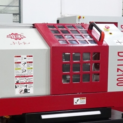 小紅機(jī)多系統(tǒng)數(shù)字化仿真及加工一體機(jī)（車削系統(tǒng)）