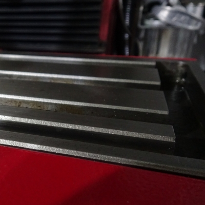 小紅機多系統(tǒng)數(shù)字化仿真及加工一體機（銑削系統(tǒng)）